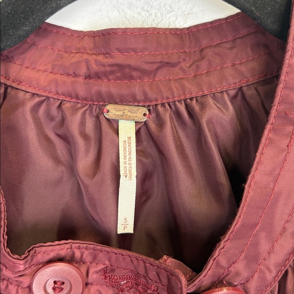 Free People Burgundy Bomber Jacket Size small - Picture 3 of 10